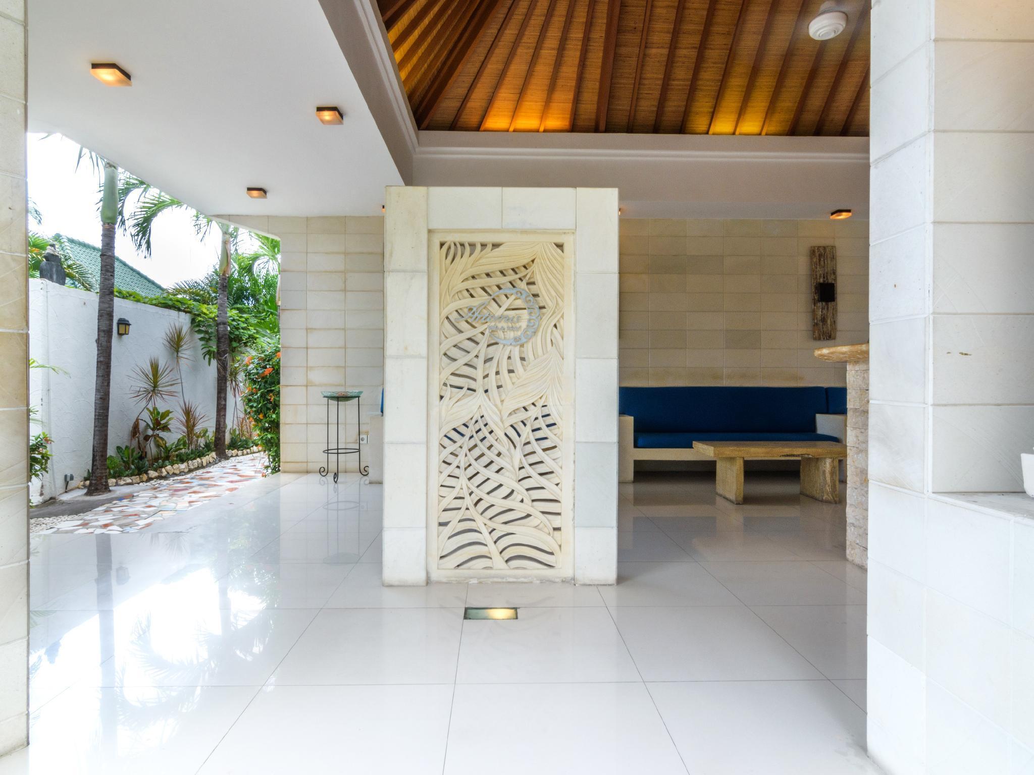 Artemis Taman liburan Seminyak (Bali)
